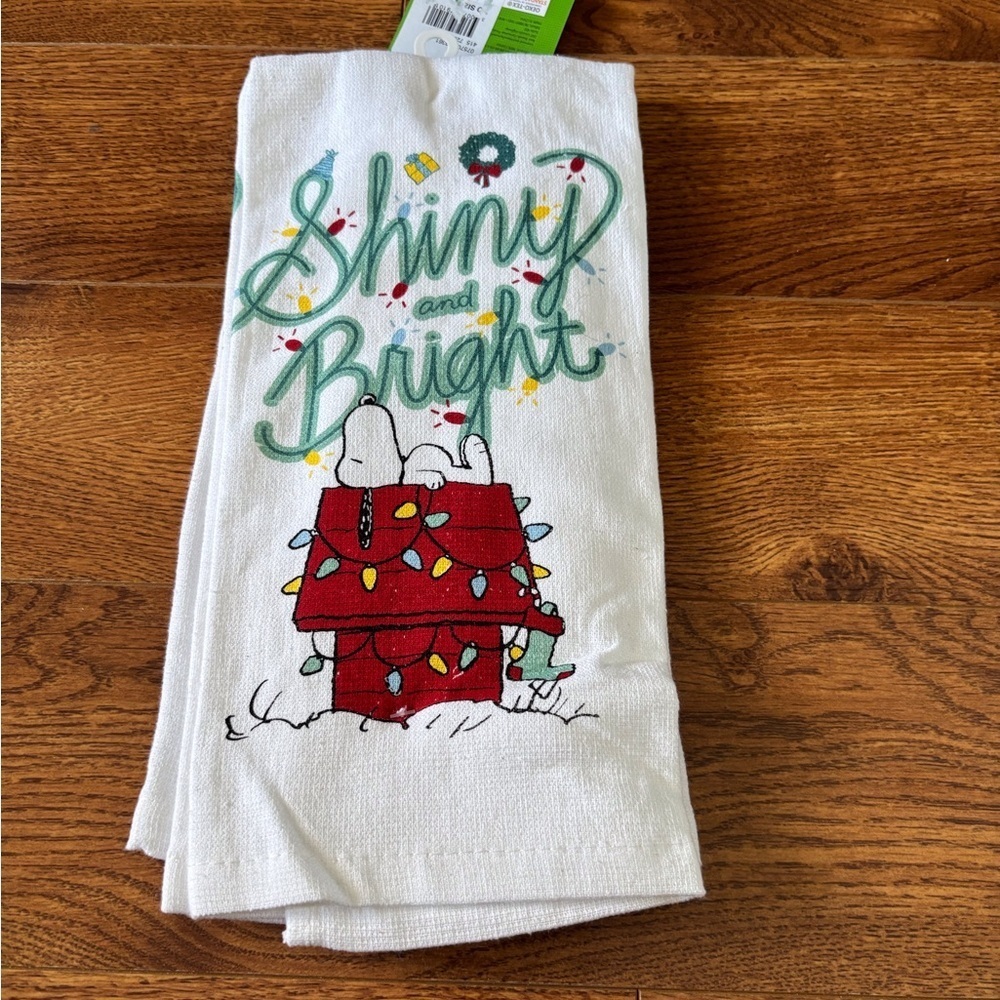 Holiday 'Shiny and Bright' Snoopy Tea Towel set